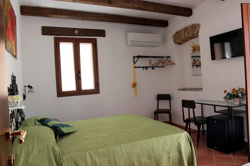 La Casa Del Geko Bed and Breakfast Cefalù Δωμάτιο φωτογραφία